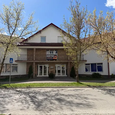 Dvojlozkova Izba V Centre Sniny S Vlastnou Kupelnou שינה